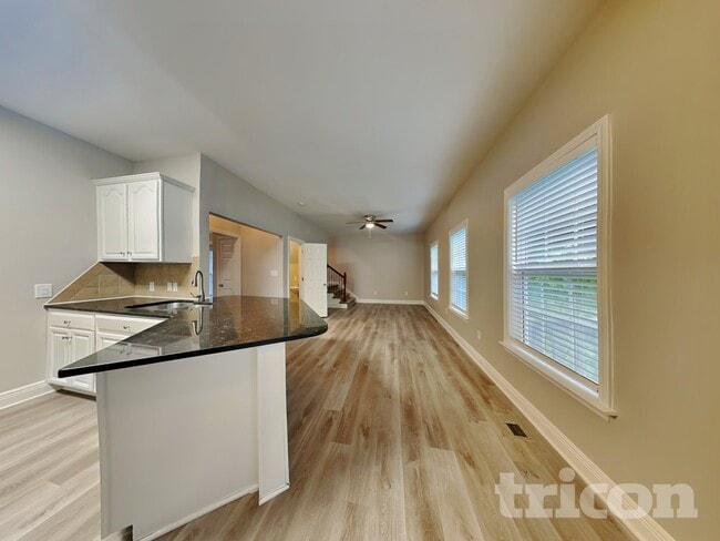 Foto del edificio - 461 Kimball Loop