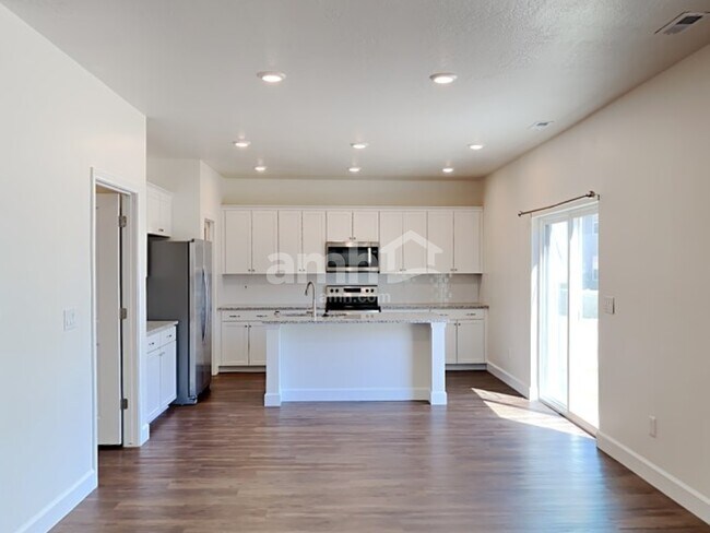 Foto del edificio - 2320 E Wild Horse Way