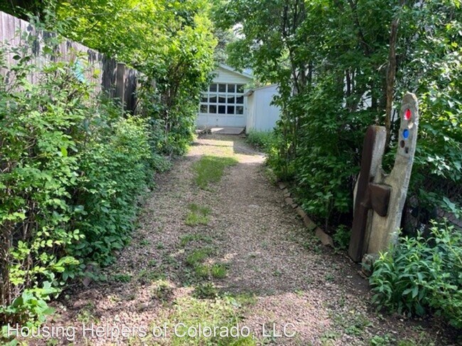 Foto del edificio - 2 br, 1 bath House - 638 Pleasant Street B...