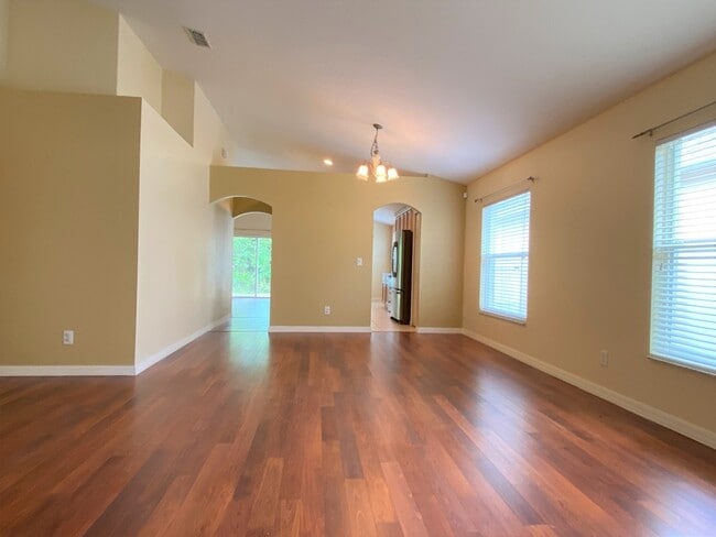 Building Photo - 14936 Faberge Dr