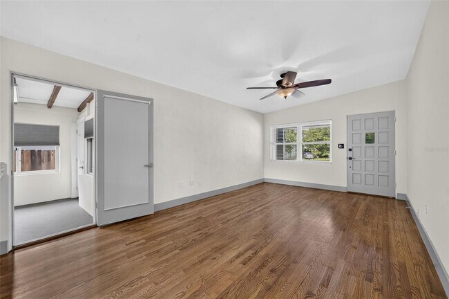 Building Photo - 1317 Cloverlawn Ave