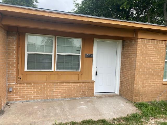 Building Photo - 206 Hemphill St
