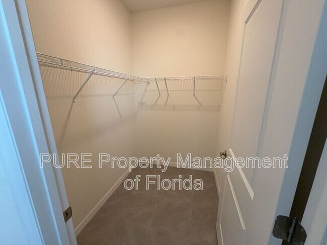 Foto del edificio - 4122 NW 48th Ter Rd