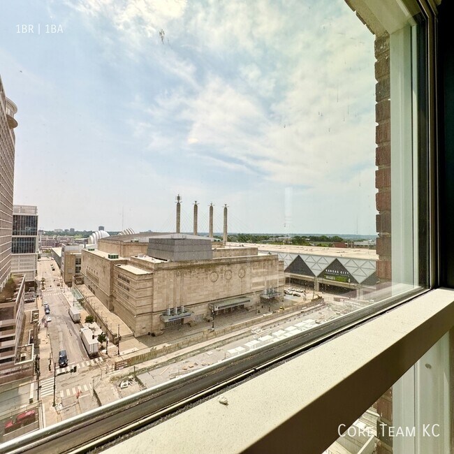 Foto del edificio - 1215 Wyandotte St