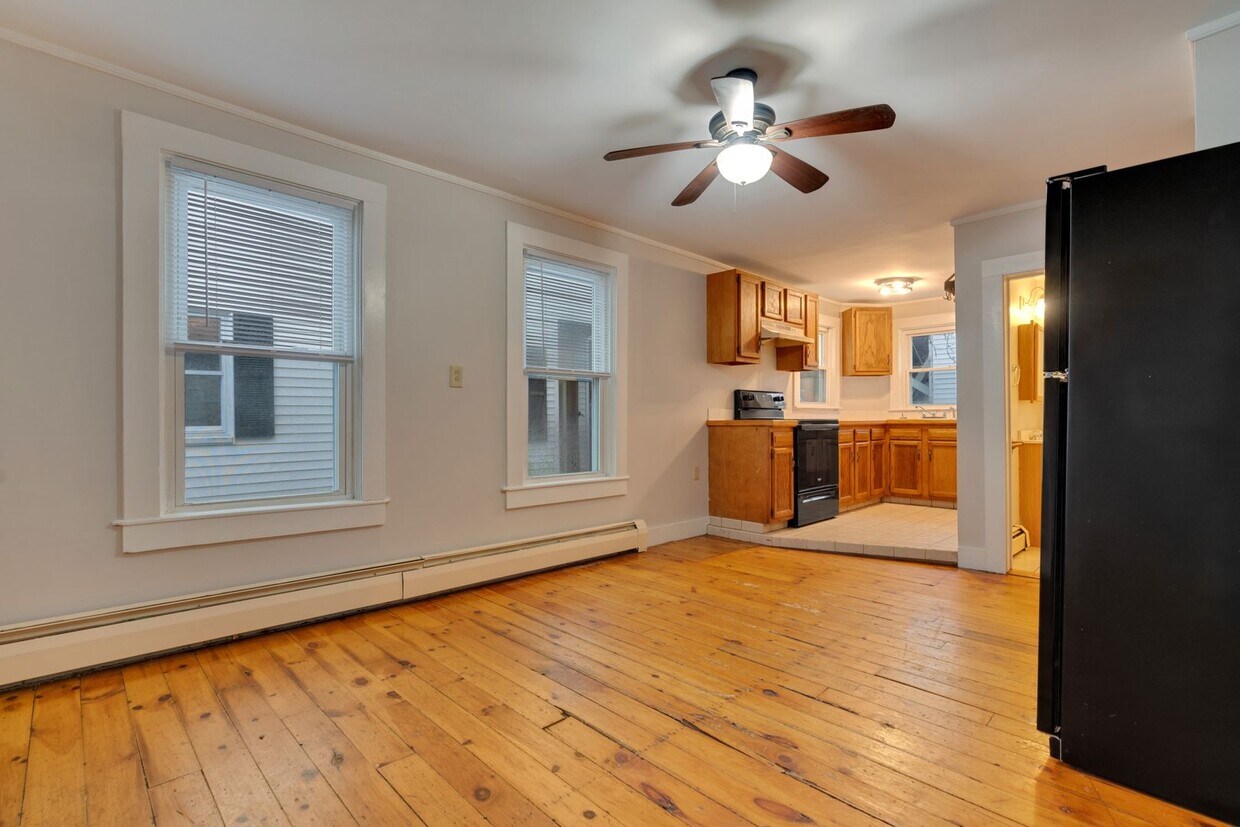 Photo - 64 Bacon St
