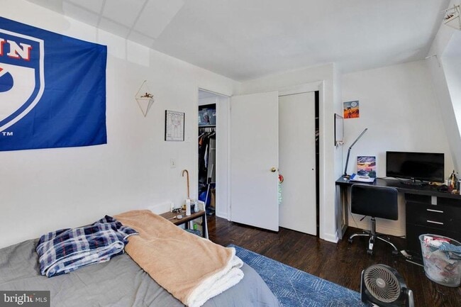 Photo - University City House Available For Lease ...