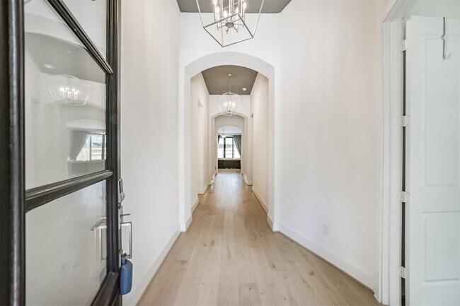 Foto del edificio - 16911 Lupine Mdw Ln