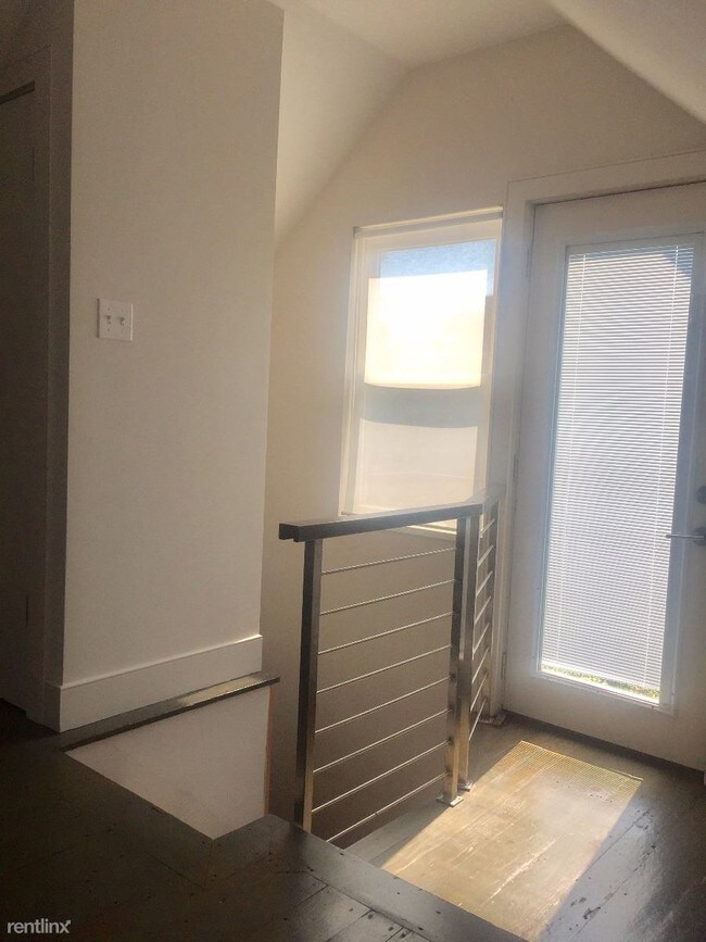 Foto del edificio - 3 br, 2 bath Apartment - 24 Washburn St 3