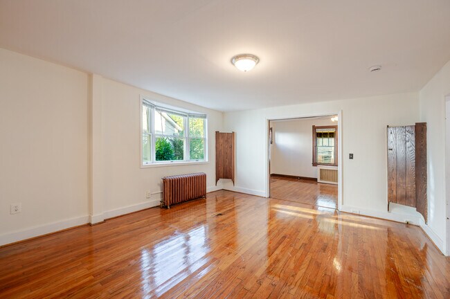 Foto del edificio - 1617 Monroe St NE