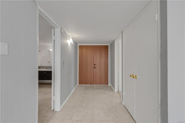 Foto del edificio - 1127 E Del Mar Blvd