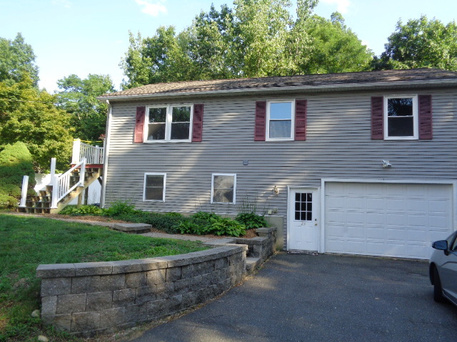 Primary Photo - 23 Pine Brook Curv