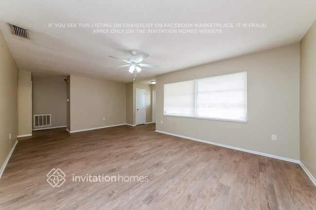 Building Photo - 3218 Oxford Dr W