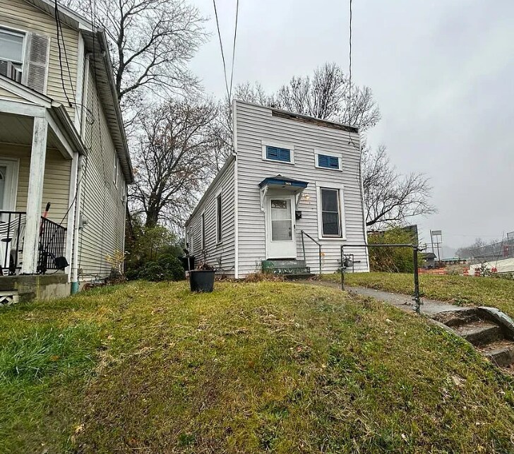 Foto principal - 3835 Borden St