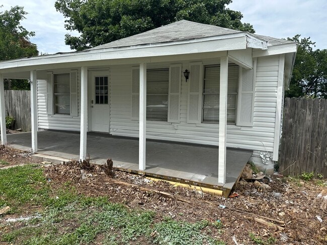 Building Photo - 8100 Doreen Ave