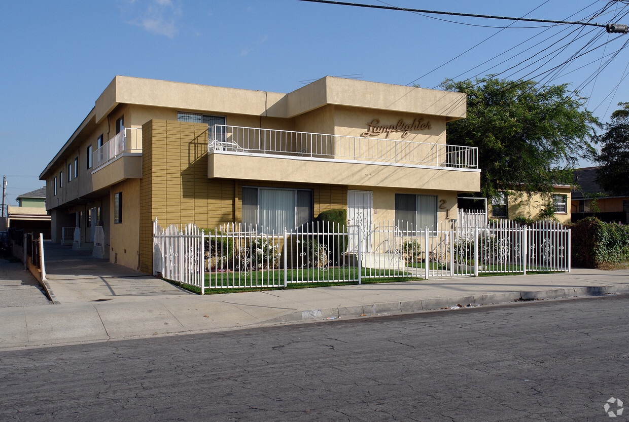 Primary Photo - Lamplighter Apartments