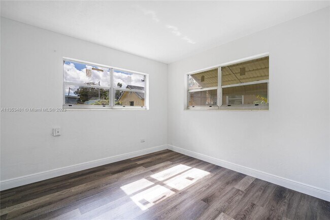 Building Photo - 1602 NW 42nd St