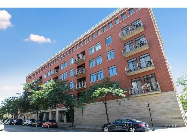 Primary Photo - 1155 W Armitage Ave