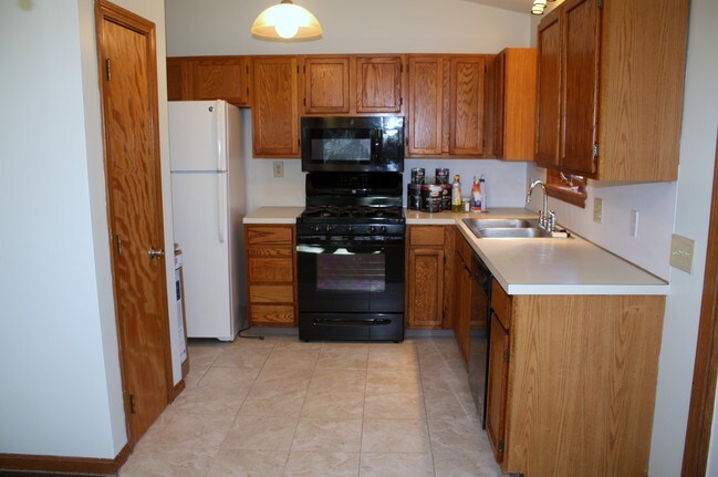 Kitchen - 9 Sumac Trail
