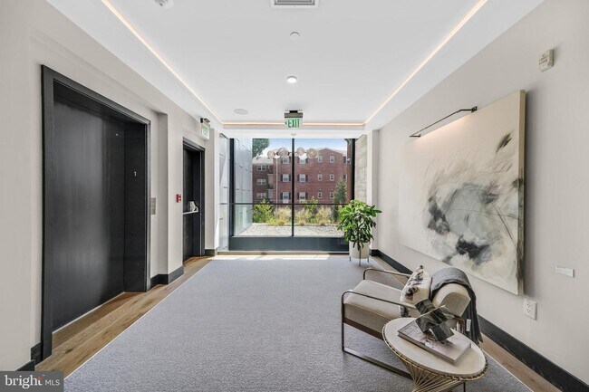 Foto del edificio - 427 E Lancaster Ave