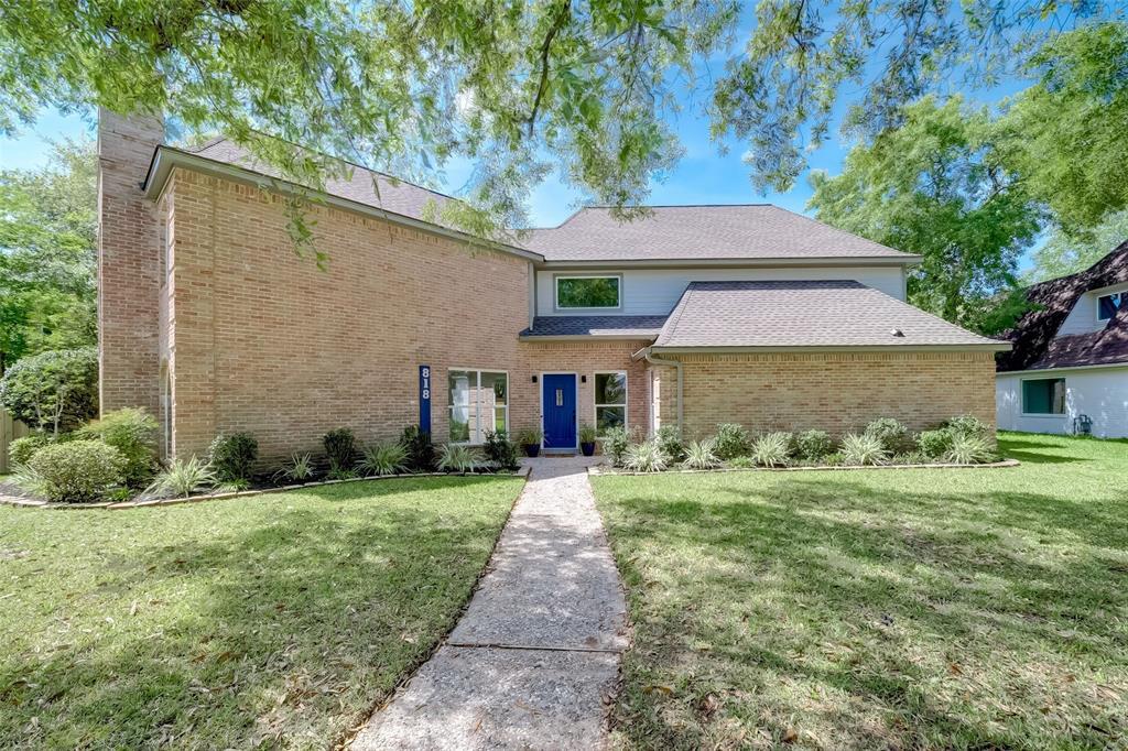 Foto principal - 818 Silvergate Dr