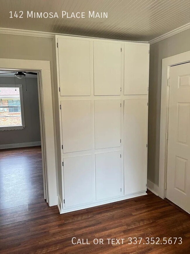 Foto del edificio - 142 Mimosa Pl