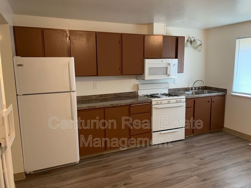 848 Plymouth Dr NE Unit 6, Keizer, OR 97303 Condo for Rent in Keizer