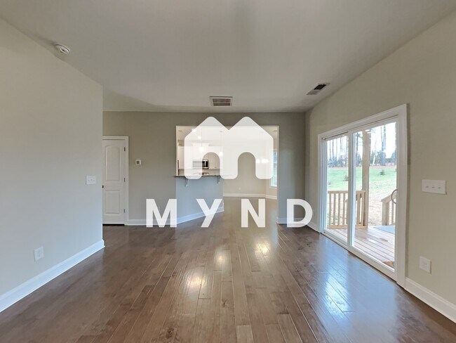 Building Photo - 30 Lockamy Ln