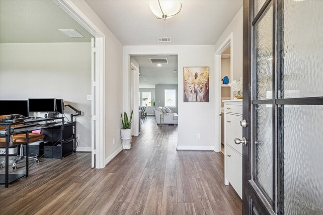 Building Photo - 2951 Golden Dust Dr