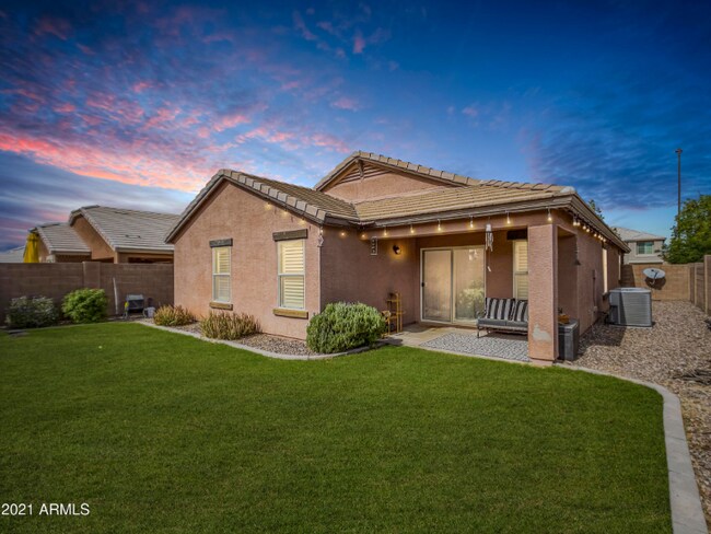 Foto del edificio - 2213 E Stacey Rd