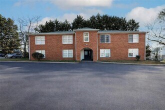 Building Photo - 6682 Chupp Rd