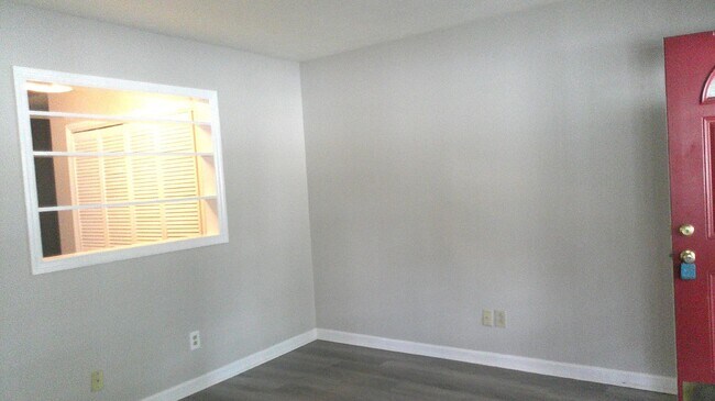 Foto del edificio - 406 Spring Station Cir