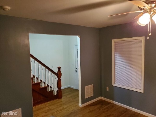 Building Photo - 2 br, 1 bath Apartment - 104 Dudley St