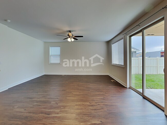 Building Photo - 4663 N Adale Avenue