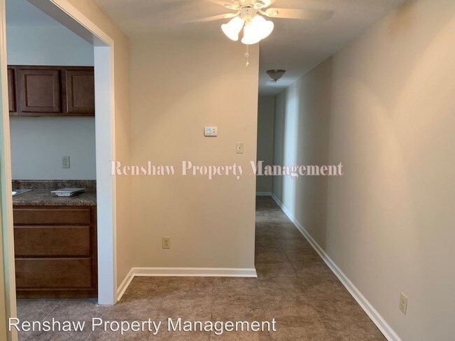 Foto del edificio - 2 br, 1 bath House - 3226 Lyndale Ave.