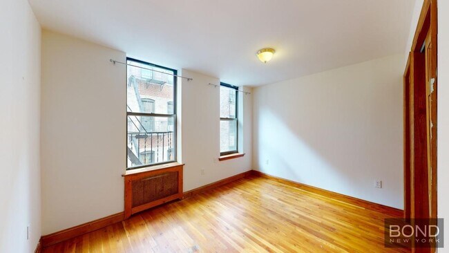 Foto del edificio - 244 W 109th St
