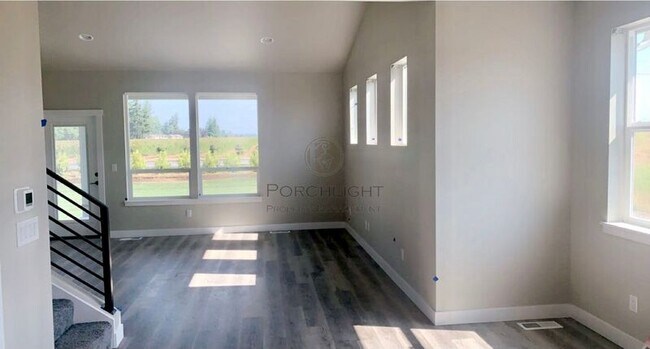 Building Photo - 2226 Berryman Loop