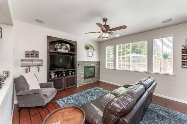 Foto del edificio - 1335 Incline Drive #3