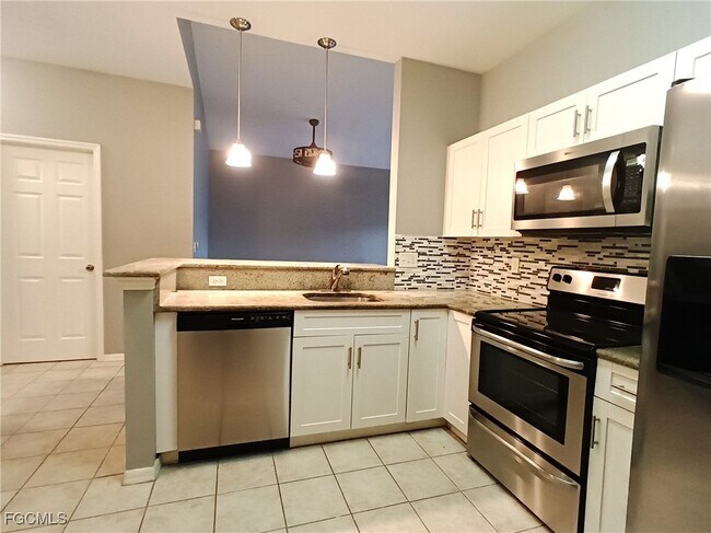 Building Photo - 4281 Bellasol Cir