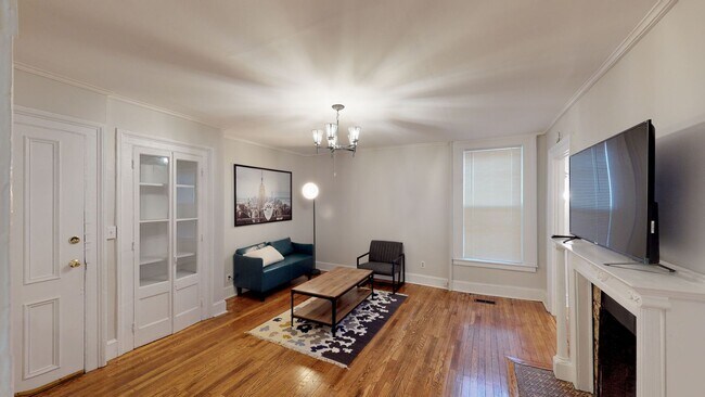 Foto del edificio - Stylish 2BD 1BA Across from Wooster Sq Park!