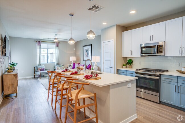 Alta North Central Apartments Phoenix Az Apartments Com