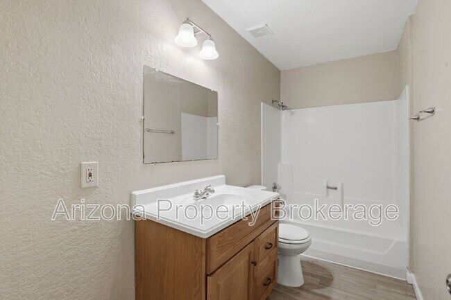 Photo - 607 W Rio Salado Pkwy Apartment