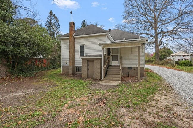 Building Photo - 414 Cambridge St