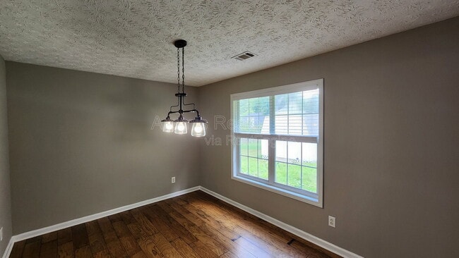 Foto del edificio - 5090 Edinborough Pl
