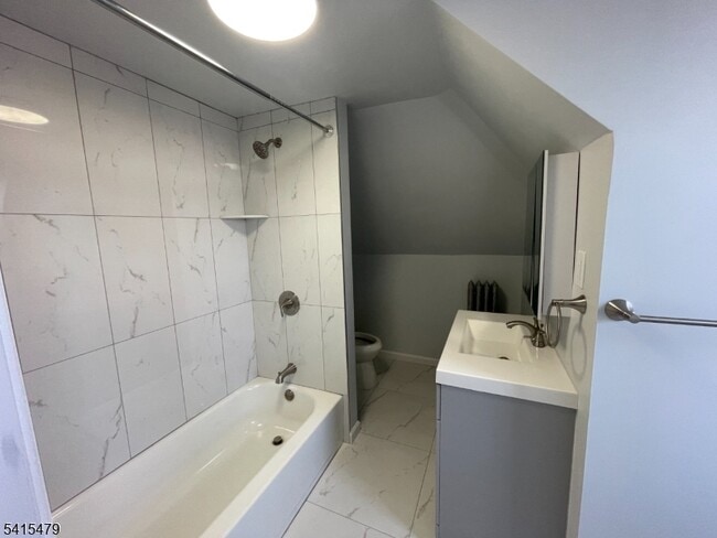 Foto del edificio - 55 Treacy Ave