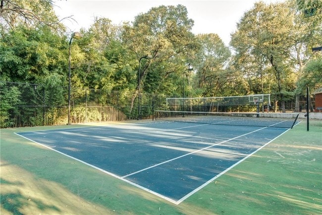 Building Photo - 3512 Willow Bend Dr
