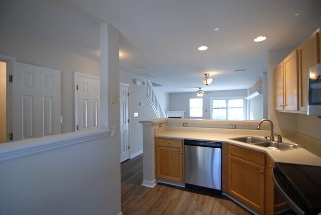 Foto del edificio - Maintenance free UPDATED 2 Master-Suite to...