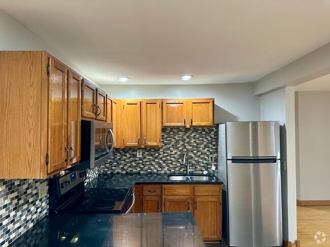 Building Photo - 2518 Emerson Ave S
