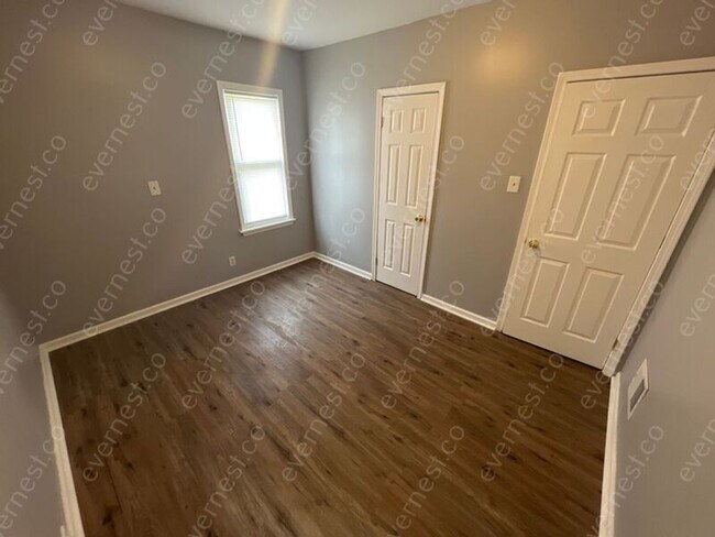 Foto del edificio - 14897 Sussex St