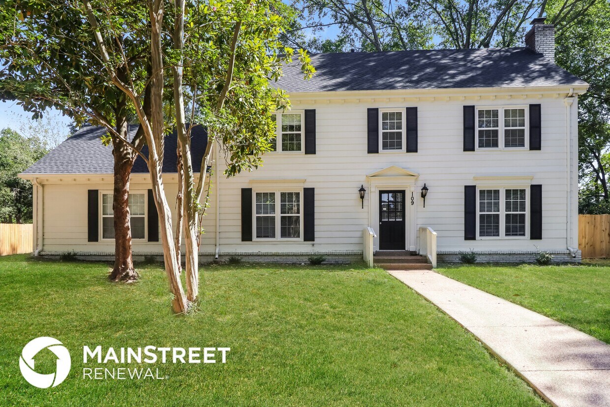 Foto principal - 109 W Pecan Valley St
