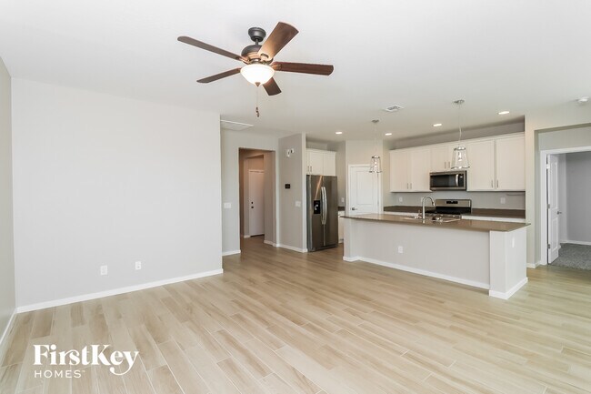 Foto del edificio - 10245 W Wood St
